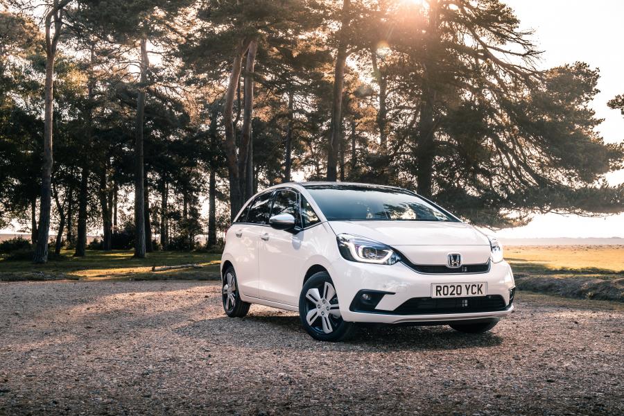  Honda Jazz e:HEV 2020 года  (UK) (фото 1 из 40)